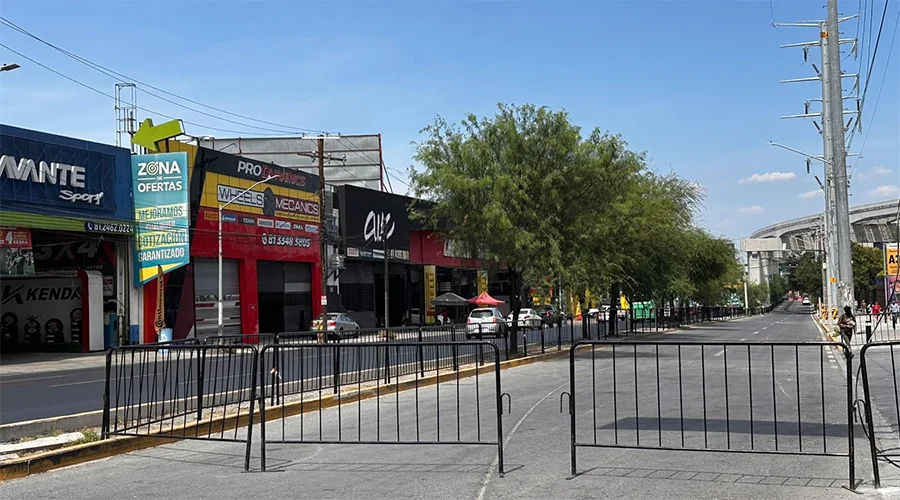 Refuerzan operativo de seguridad para transmisión del México-Inglaterra en Parque Fundidora 1 FUNDIDORA 2bb