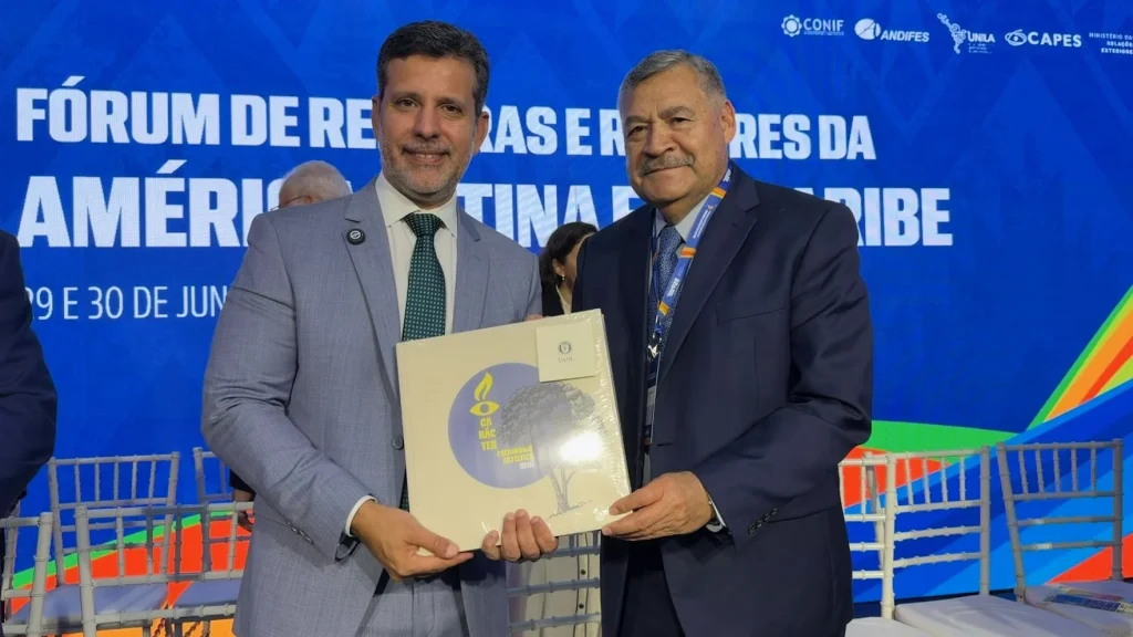 Asiste Santos Guzmán a foro de rectores de América Latina y el Caribe 1 IMG 9851