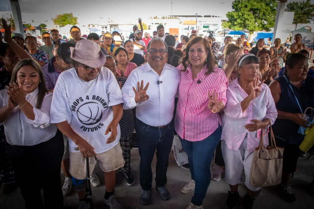 Judith-Diaz-y-Andres-Mijes-llevan-mensaje-de-unidad Judith Díaz y Andrés Mijes reunidos con ciudadanos en Zuazua entregando un mensaje de unidad.