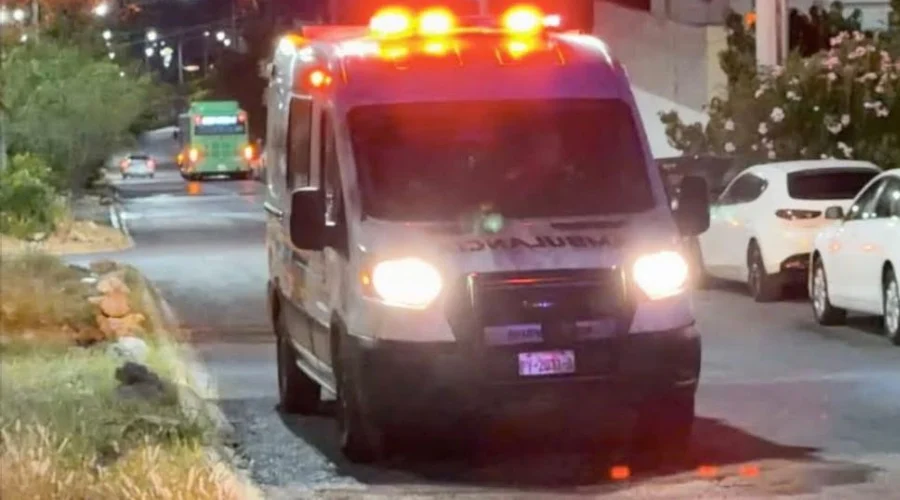 Niño de 12 años es atropellado por camión urbano en Santa Catarina