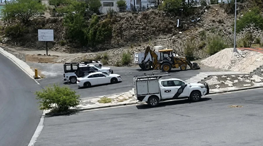 Reportan movilización policiaca por hallazgo de posibles restos humanos en San Pedro