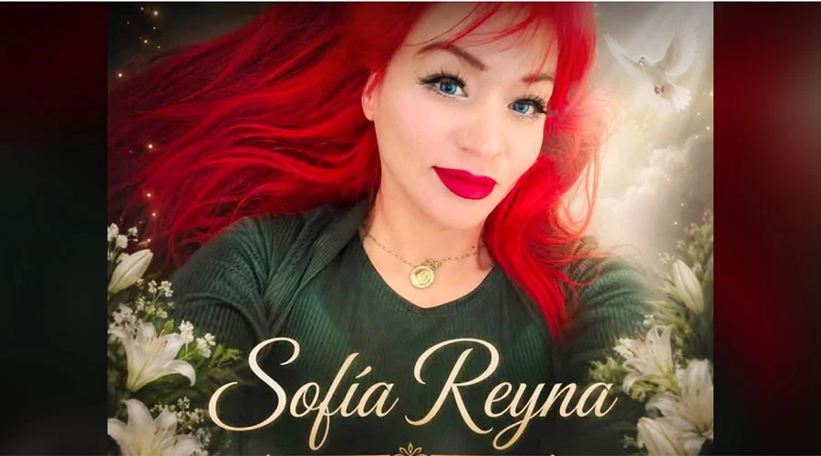 SOFIA REYNA 1a