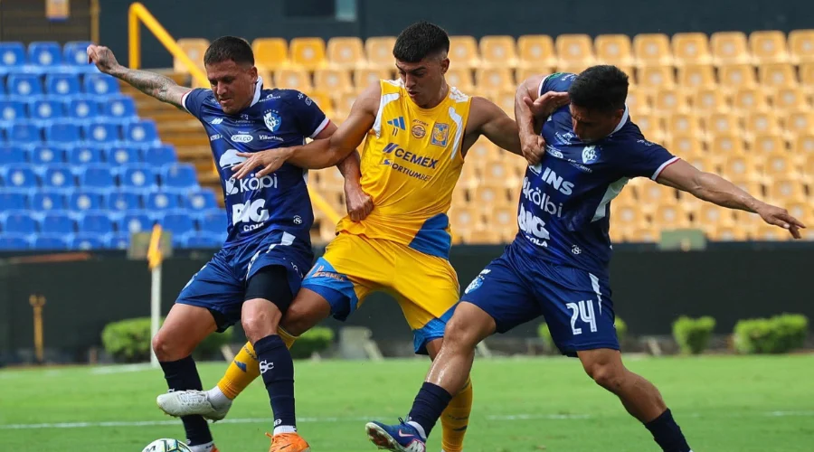 Tigres perdió 2-0 este jueves frente al Cartaginés de Costa Rica en el Estadio Universitario, en su segundo partido de preparación de cara al Apertura 2026.