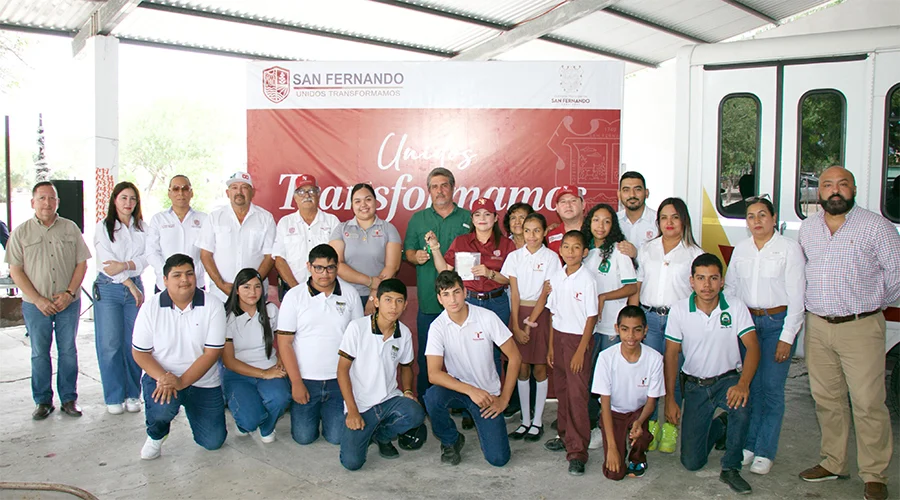 Apostar a la educación es ver al futuro: Verónica 1 VERONICA 2bba
