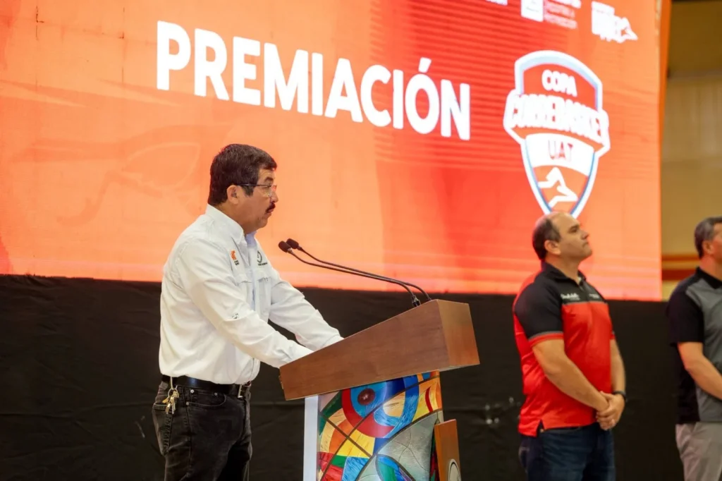 El rector Dámaso Anaya consolida el éxito de la primera Copa UAT de Básquetbol 1 WhatsApp Image 2026 07 07 at 10.49.48 AM