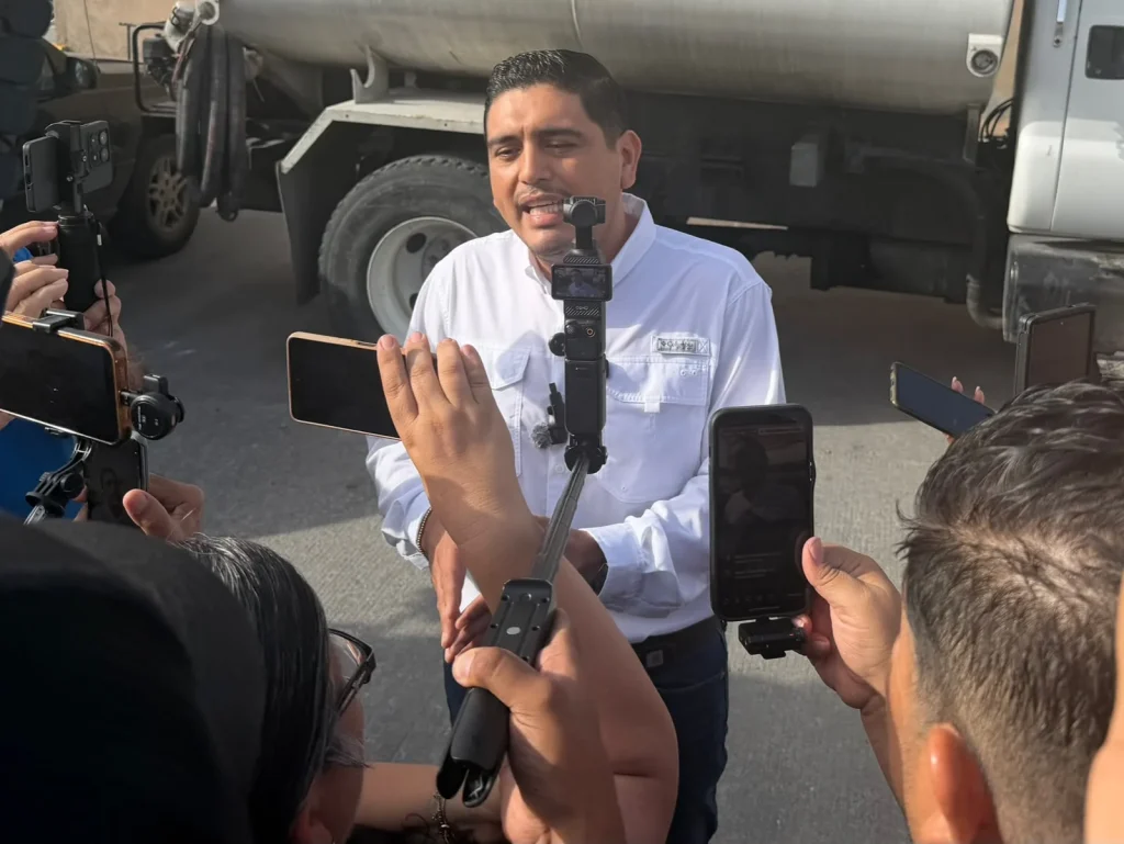 Realiza Gobierno Municipal de Reynosa labores de mantenimiento en plazas públicas 1 WhatsApp Image 2026 07 27 at 9.57.39 AM