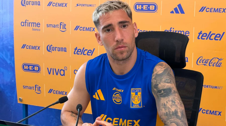baja-de-correa-tigres Fernando Gorriarán en conferencia de prensa hablando sobre la baja de Correa en Tigres.