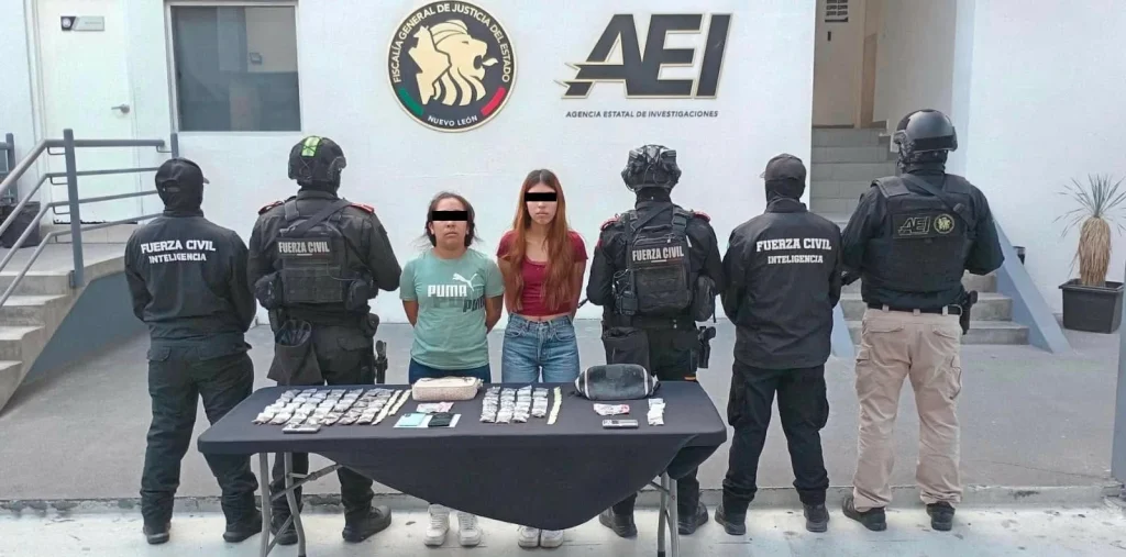 Capturan a dos mujeres y dos adolescentes con droga en Juárez 2 capturan a dos mujeres con droga en juarez