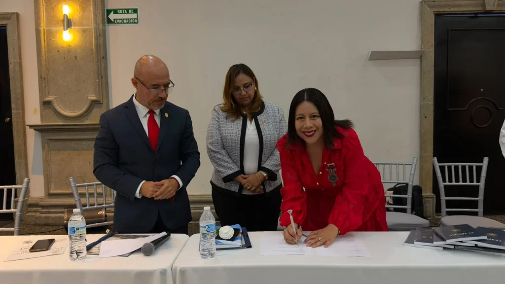 Llega por primera vez a Tamaulipas la Bandera de la Paz, la recibe el activista Marcelo Olán Mendoza 3 e749b6df 3b9b 49be 82c6 d40cf8a73212