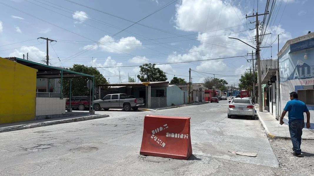 fuga-de-sulfuro-de-hidrogeno-reynosa Alcantarilla en la colonia Unidad Obrera donde se reporta emanación de sulfuro de hidrógeno en Reynosa.