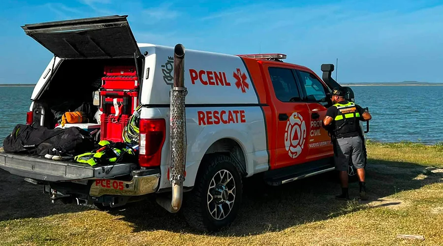 operativo-rescate-presa-el-cuchillo Elementos de rescate de Protección Civil realizan labores de localización en la presa El Cuchillo.