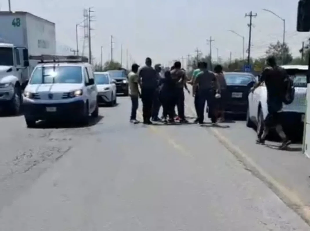 pelea-de-conductores-en-garcia