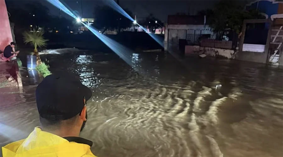 tormenta-en-hermosillo-danos Afectaciones e inundaciones provocadas por la tormenta en Hermosillo.