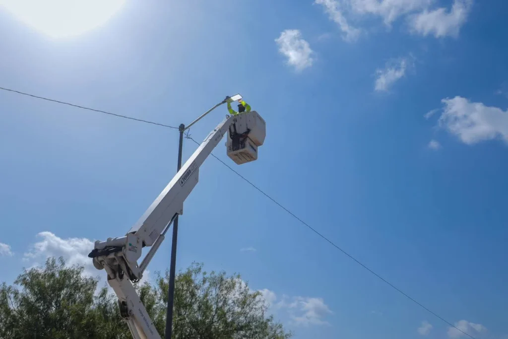 Rehabilitó Servicios Públicos de Reynosa alumbrado en la carretera Ribereña 1 10af1b3f 04bc 414a a7a9 9a1278ba7930