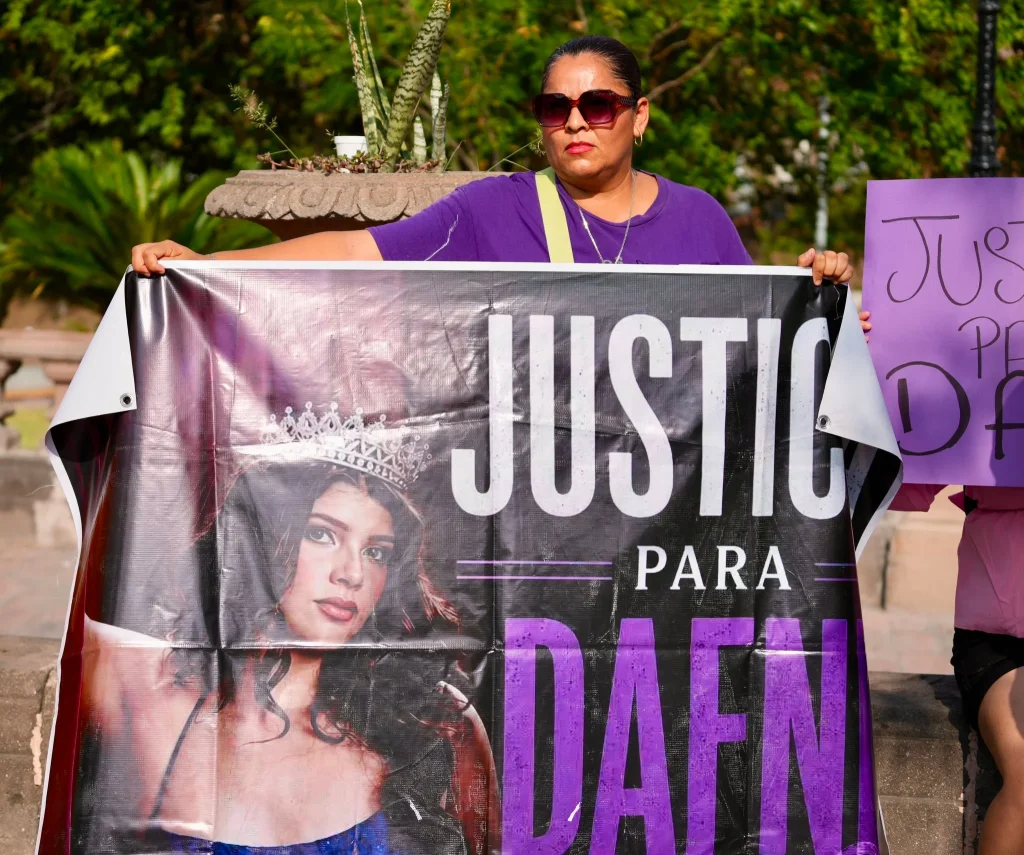 Marchan por Dafne en Monterrey 5 763514923 1746816766526167 7777732883415468312 n