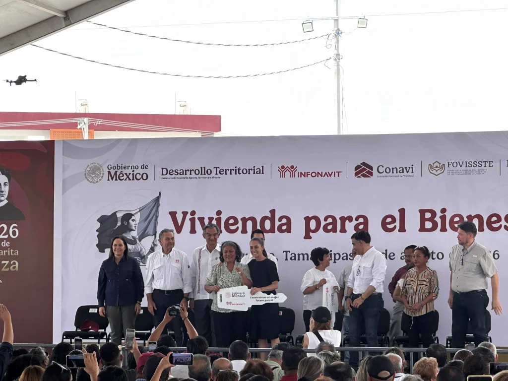 Claudia Sheinbaum entrega Viviendas para el Bienestar y anuncia impulso a trabajadores en Reynosa 2 772707188 1808191777277340 8916430006237640743 n