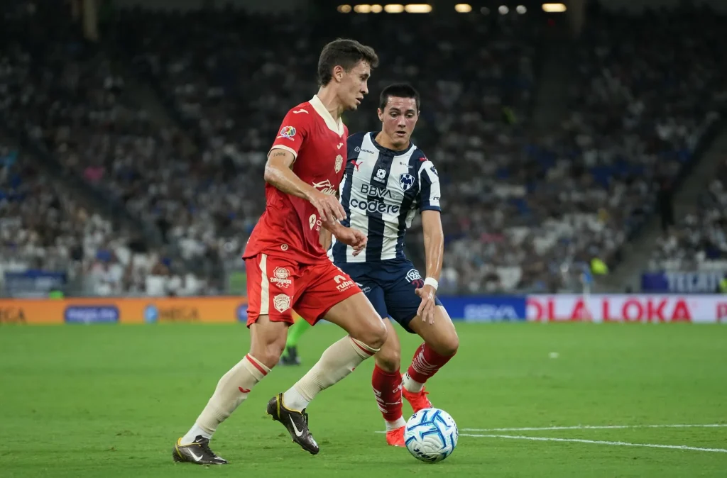A los 18 años de edad, Aldo Patricio De Nigris hizo su debut en Rayados 1 774405594 1976956779781131 4495571240627545452 n