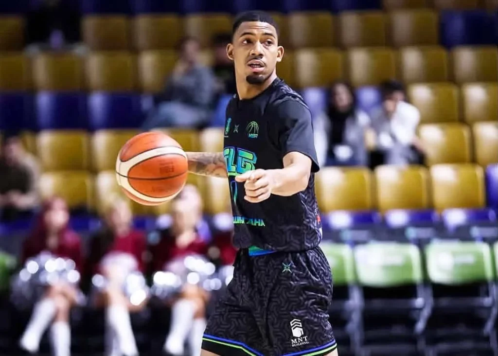 Corey Sanders llega a Fuerza Regia 1 776290777 2350022442411717 8944717246307467113 n