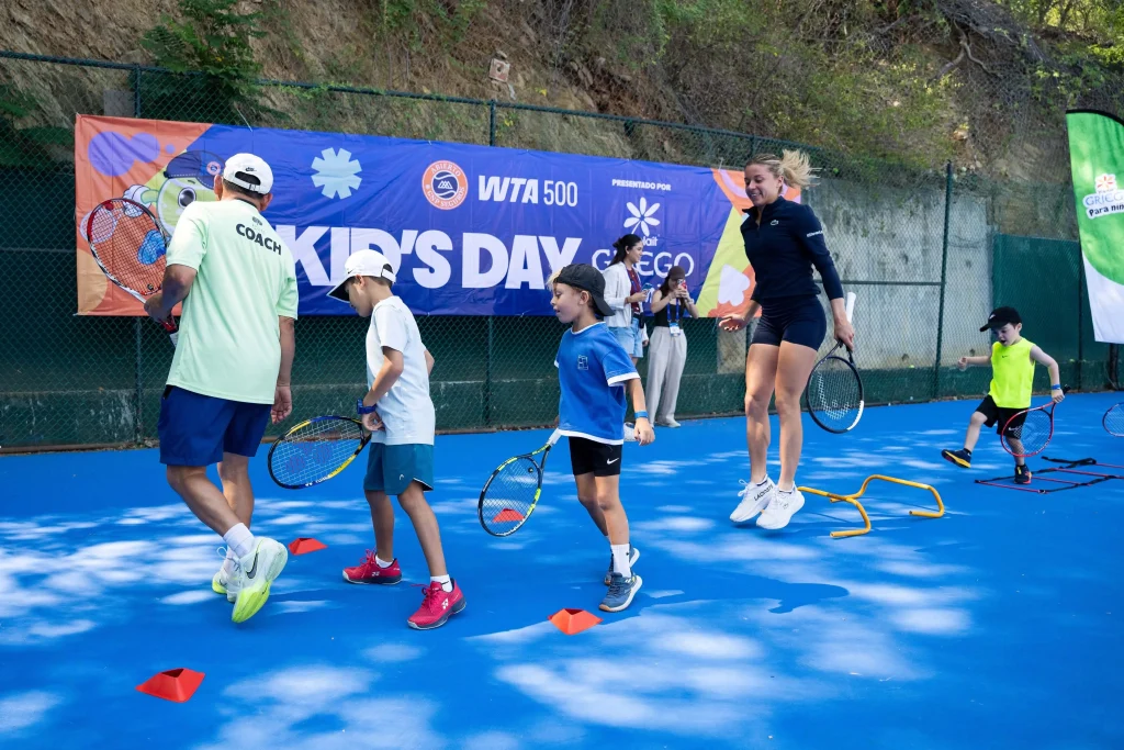 Niños conviven con tenistas profesionales del Abierto GNP Seguros 2026 2 783506432 2222502268673052 7497596400238650101 n
