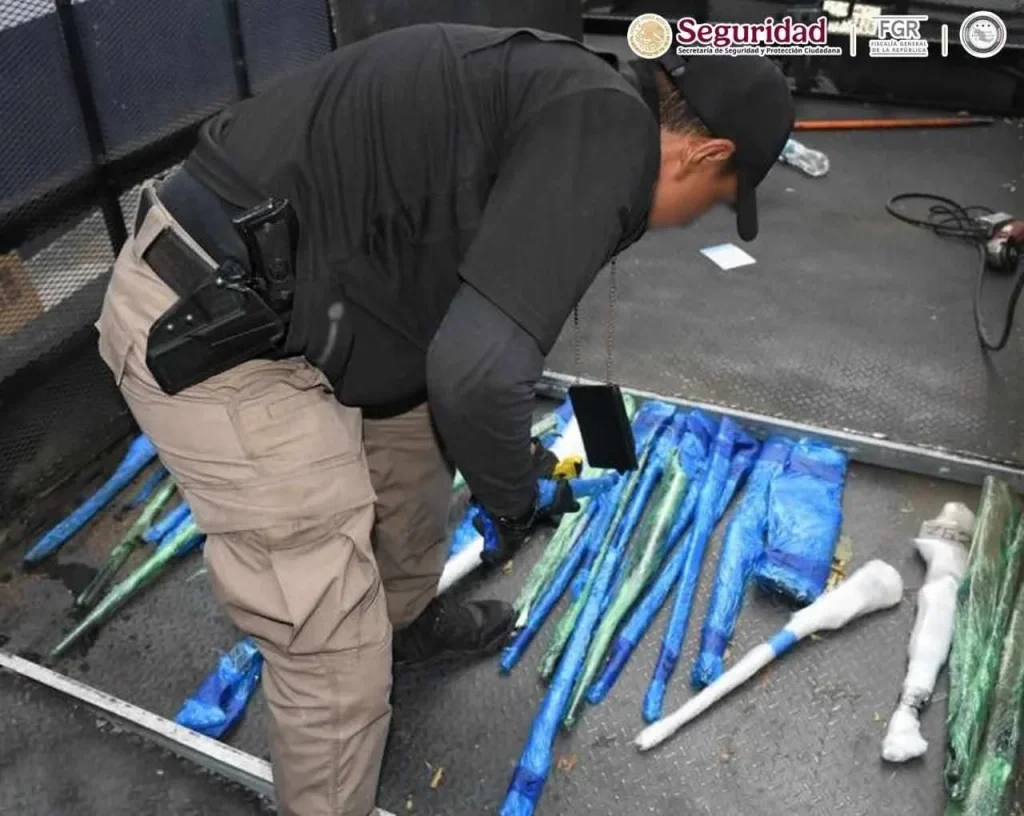 Detienen a 3 en NL por transportar arsenal de 210 armas desde Texas 2 784424823 1085286800681321 2364053489396786074 n