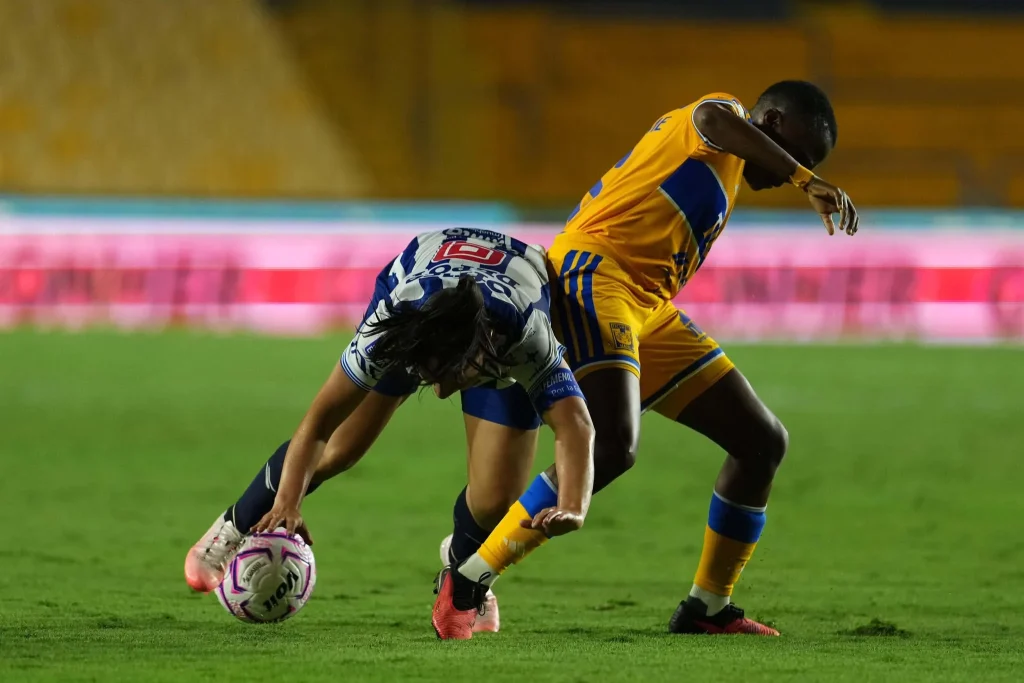 Tigres Femenil vence 2-0 a Pachuca y mantiene invicto 5 786754901 1683116792750565 8105013028971747478 n