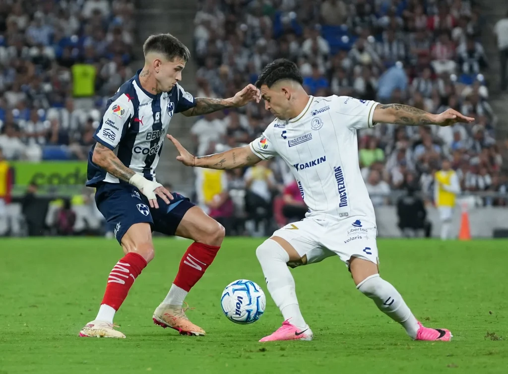 Vuelve a tropezar Rayados; cae frente a San Luis 3-1 15 788584592 1055486507331560 7879795720682992199 n