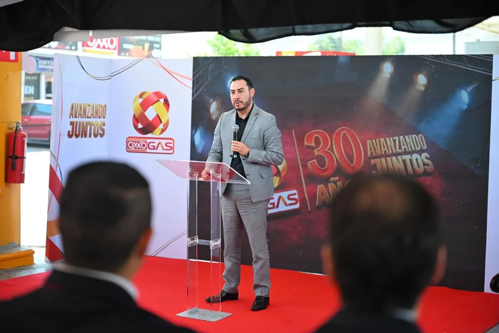 OXXO GAS cumple su 30 aniversario 6 789423640 1760748375269782 8916228803692787329 n