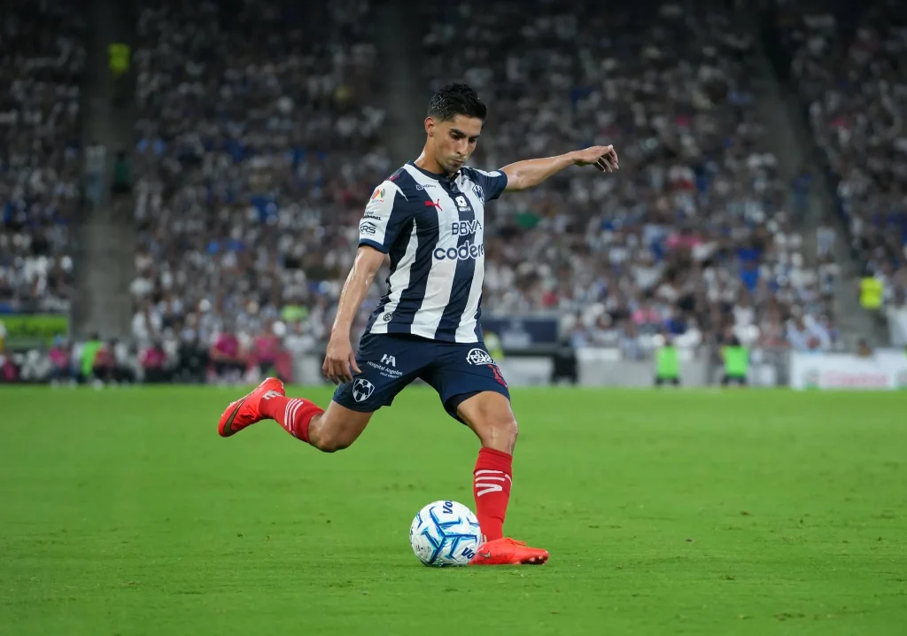 Vuelve a tropezar Rayados; cae frente a San Luis 3-1 17 790589248 1620430059703760 1230994384381003260 n