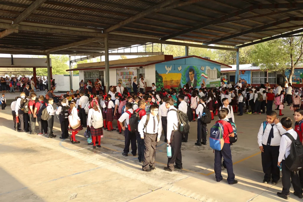 Regresan a las aulas más de 125 mil alumnos en Reynosa 1 791042802 1399297002300148 7508887152148898468 n