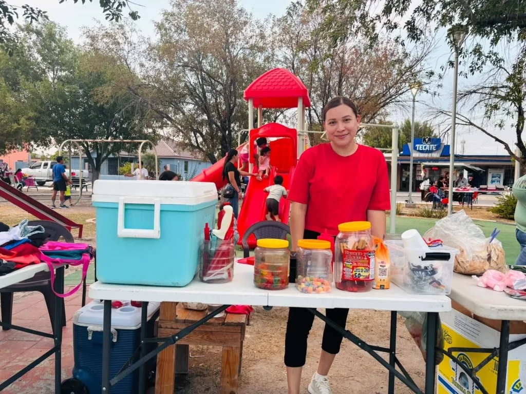 Bazar Municipal de las Mujeres fortalece el emprendimiento femenino en Valadeces 2 Bazar Municipal de las Mujeres 3