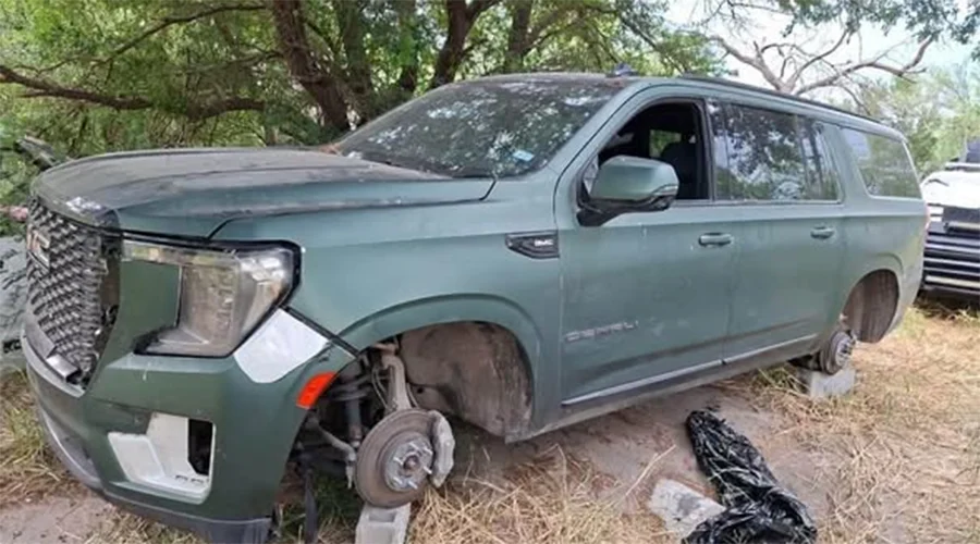 Guardia Estatal asegura camioneta robada Díaz Ordaz 1 DIAZ ORDAZ 2bb2