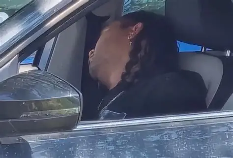 Gullit Peña vuelve a ser captado en estado inconveniente 1 OIP 1