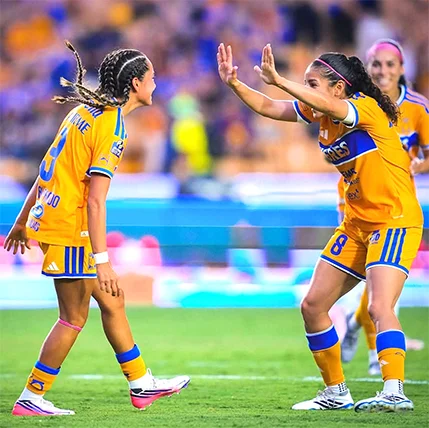 Tigres Femenil aplasta 8-0 al Puebla en el Universitario 1 TIGRES 34