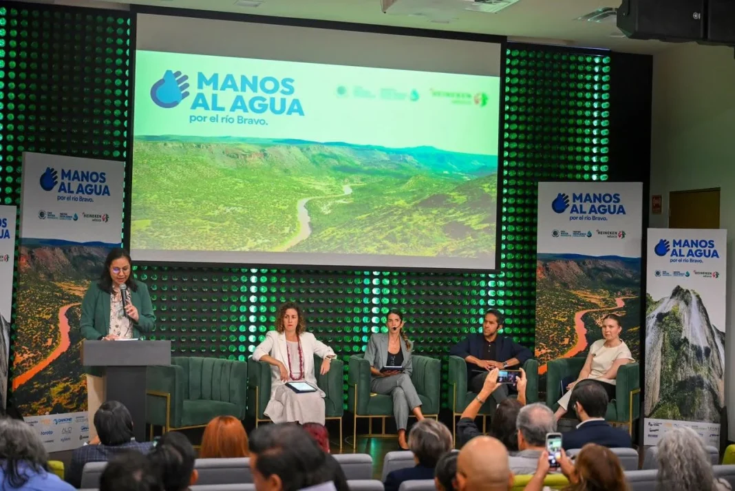 agua-rio-bravo1 Para optimizar el agua del río Bravo, mediante proyectos que impactarán positivamente una franja territorial de hasta 570 mil kilómetros cuadrados (km2) de México y Estados Unidos, 19 empresas emprendieron una iniciativa conjunta denominada Manos al Agua, impulsada por Naciones Unidas.