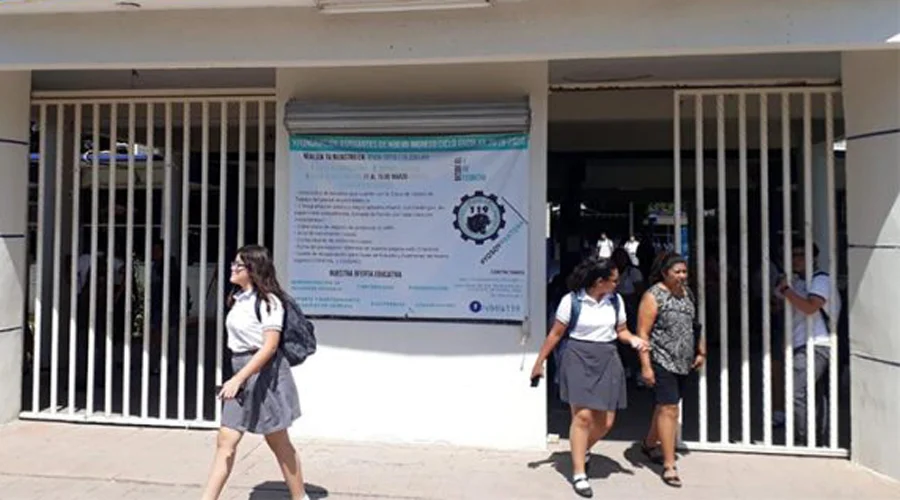 aumento-de-lugares-para-estudiantes-de-preparatoria La presidenta Claudia Sheinbaum encabeza un evento educativo enfocado en beneficiar a estudiantes de preparatoria.