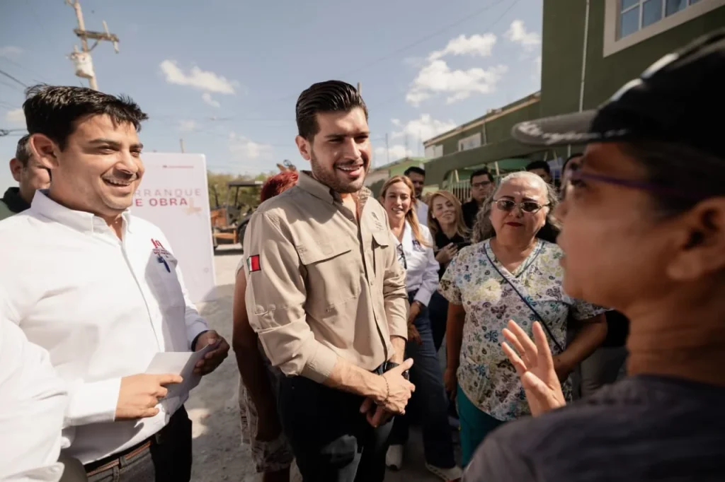 Beto Granados da banderazo de arranque a la pavimentación de dos calles en Ampliación Solidaridad 1 beto granados banderazo pavimentacion 2