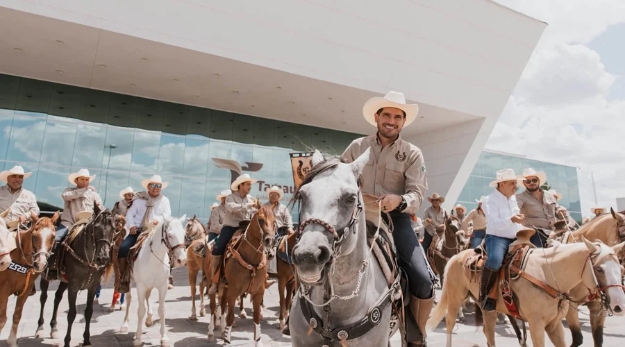 beto-granados-cabalgata-unidad Beto Granados acompaña al gobernador durante la Cabalgata de la Unidad en Ciudad Victoria