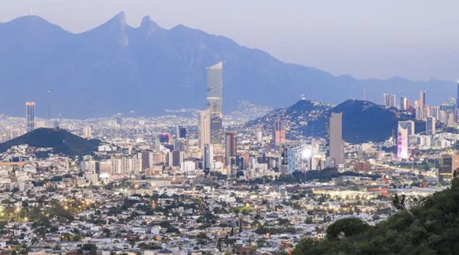 caprobi-zonas-con-infraestructura-monterrey Vista de la Zona Metropolitana de Monterrey donde se busca reactivar las zonas con infraestructura.