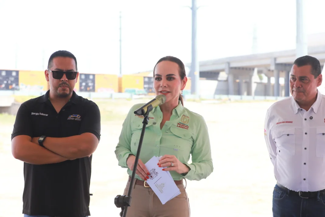 carmen_lilia_carretera Carmen Lilia consolida a Nuevo Laredo como motor logístico de México