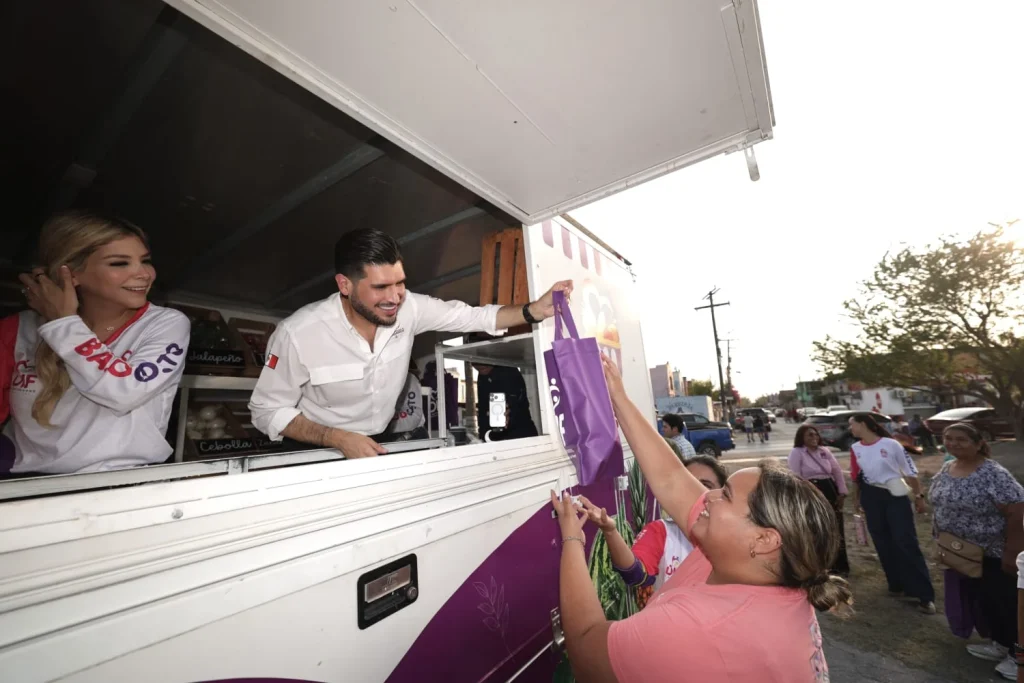 Beto Granados entrega apoyos del programa "Ruta Segura, Avanzando por la Educación" 4 d310d0c7 0a8b 44b6 bac0 8f78563a0177