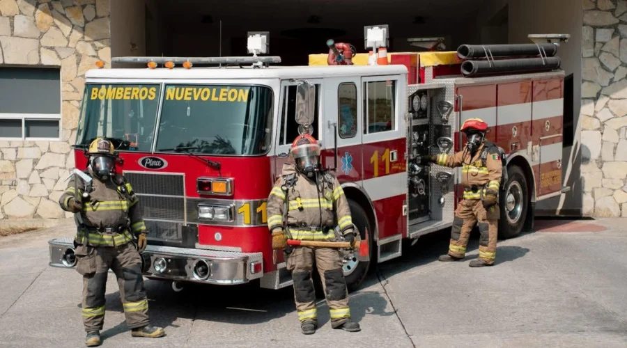 demandan-bomberos-de-nuevo-leon