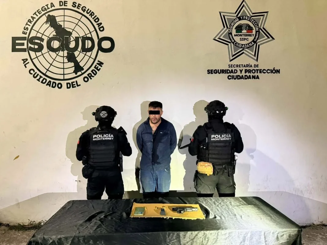 detienen-a-conductor-monterrey