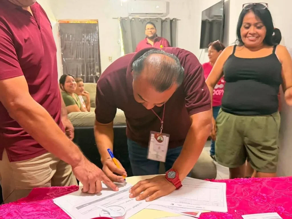 Instala gobierno de Nataly García Comité Local de Salud 1 Instala gobierno de Nataly García Comité Local de Salud