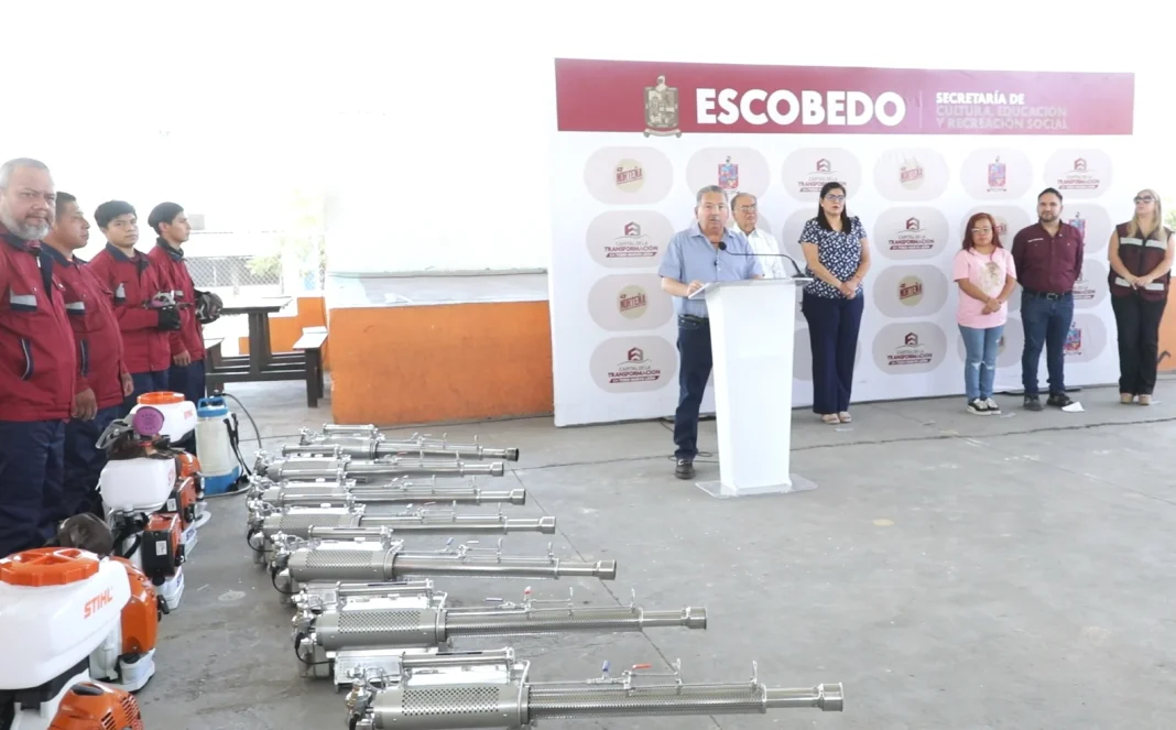 escobedo_1 Escobedo inicia programa de limpieza, deshierbe y fumigación en escuelas
