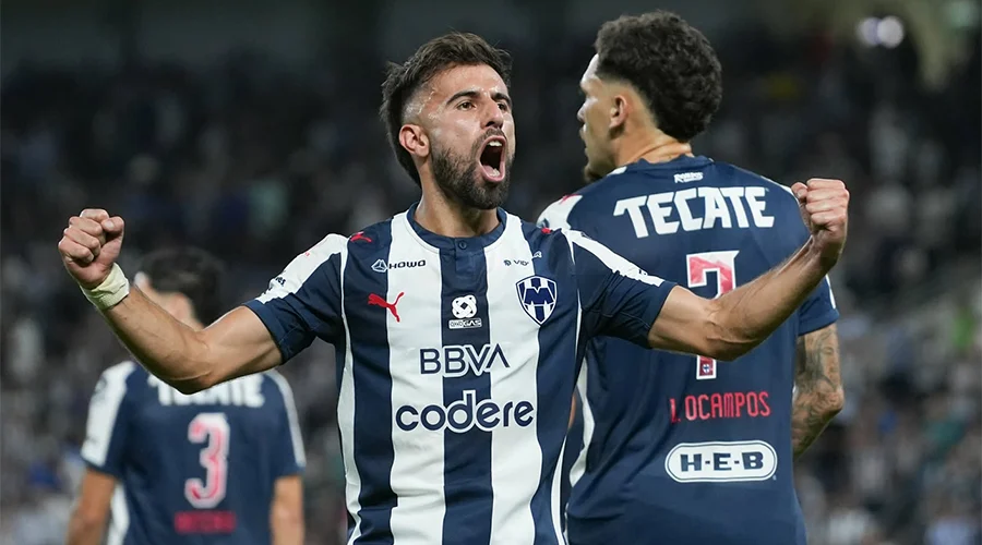 golea-rayados-juarez-6-1 Jugadores de Rayados celebran durante el partido donde Golea Rayados 6-1 a Juárez.
