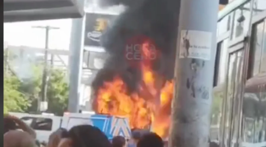 incendio-consume-camion-ruta-221