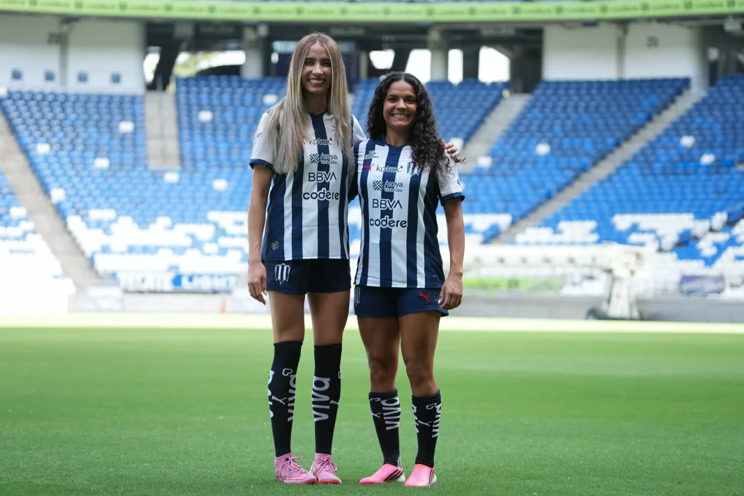 nuevas-jugadoras-de-rayadas-lourdes-y-alexandra Presentación oficial de las nuevas jugadoras de Rayadas Lourdes Bosch y Alexandra Godínez