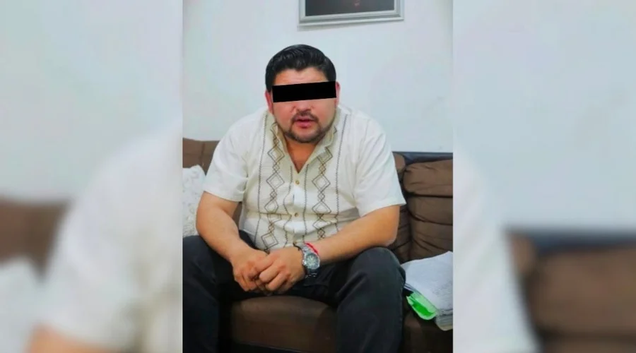 padre-de-dafne-separado-cargo
