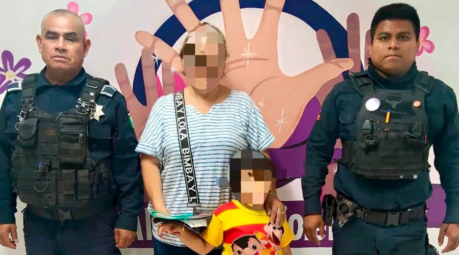 policia-de-guadalupe-nino Elementos de la Policía de Guadalupe resguardan a un menor localizado sin compañía.