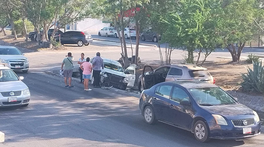 proyecciones-viales-bugambilias-reynosa Atención de rescate y peritaje por proyecciones viales en el fraccionamiento Bugambilias